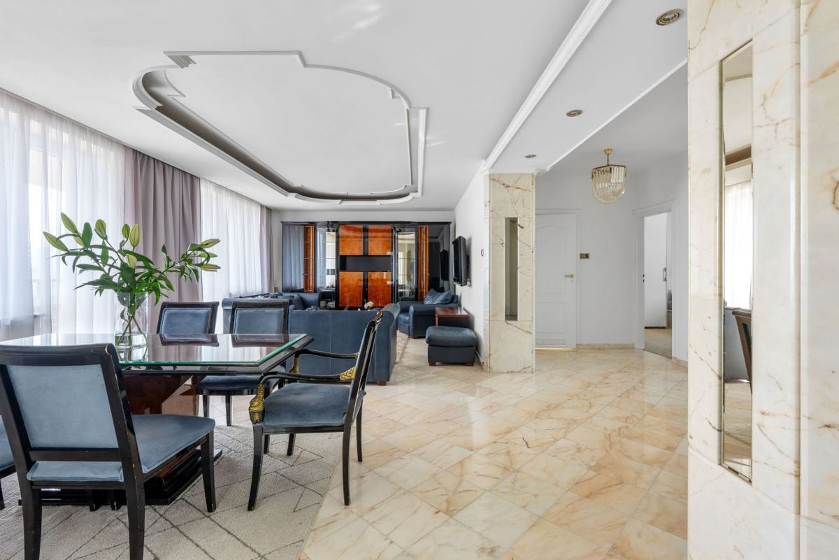 Mieszkanie 4 pokojowe na Sprzedaż