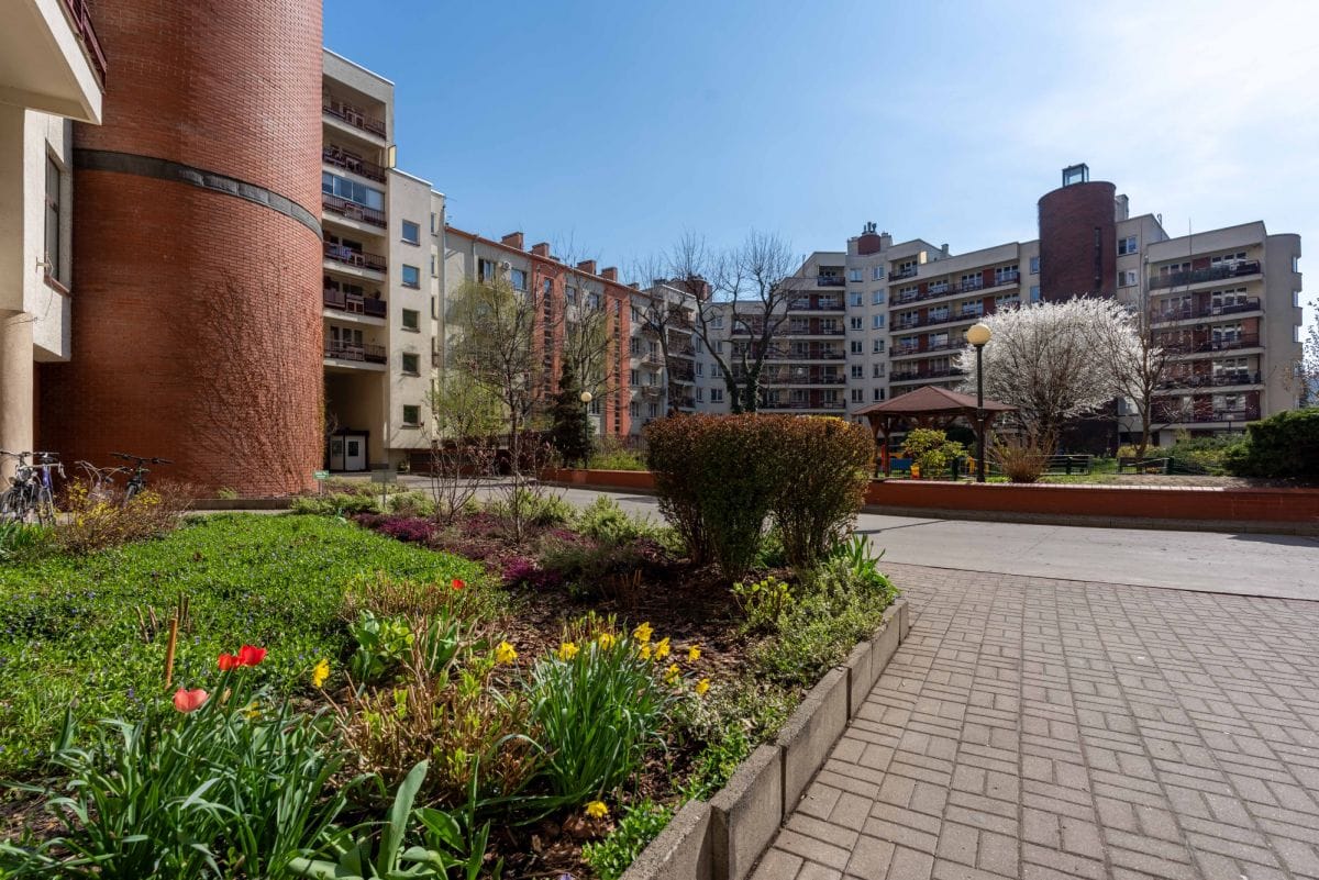 Mieszkanie 4 pokojowe na Sprzedaż