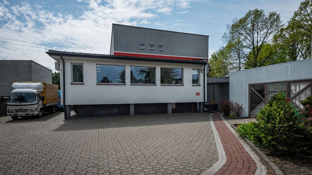 Lokal użytkowy  pokojowe na Sprzedaż