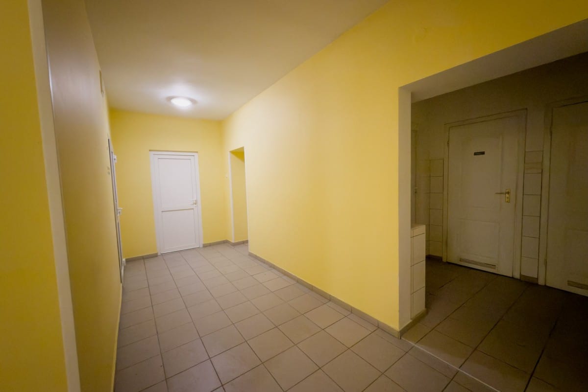 Lokal użytkowy  pokojowe na Sprzedaż