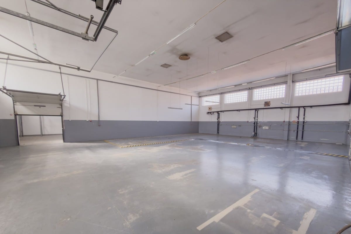 Lokal użytkowy  pokojowe na Sprzedaż