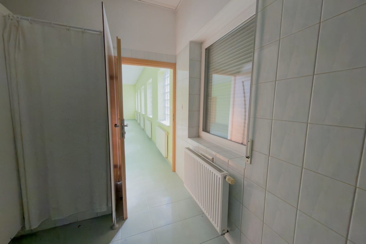 Lokal użytkowy  pokojowe na Sprzedaż