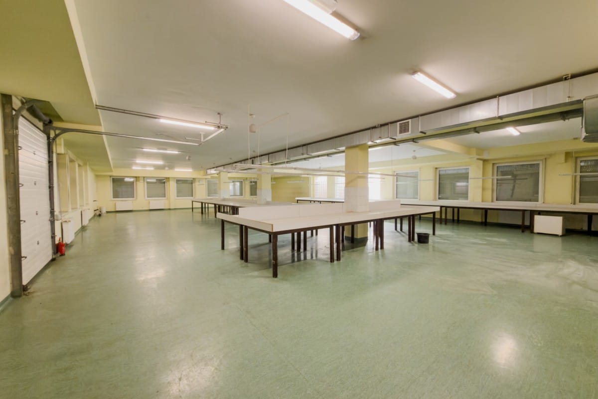 Lokal użytkowy  pokojowe na Sprzedaż