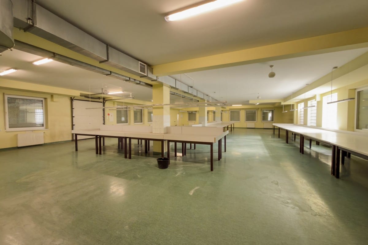 Lokal użytkowy  pokojowe na Sprzedaż