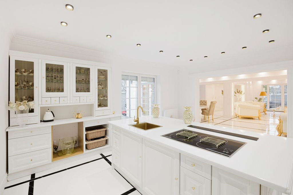 Dom 7 pokojowe na Sprzedaż