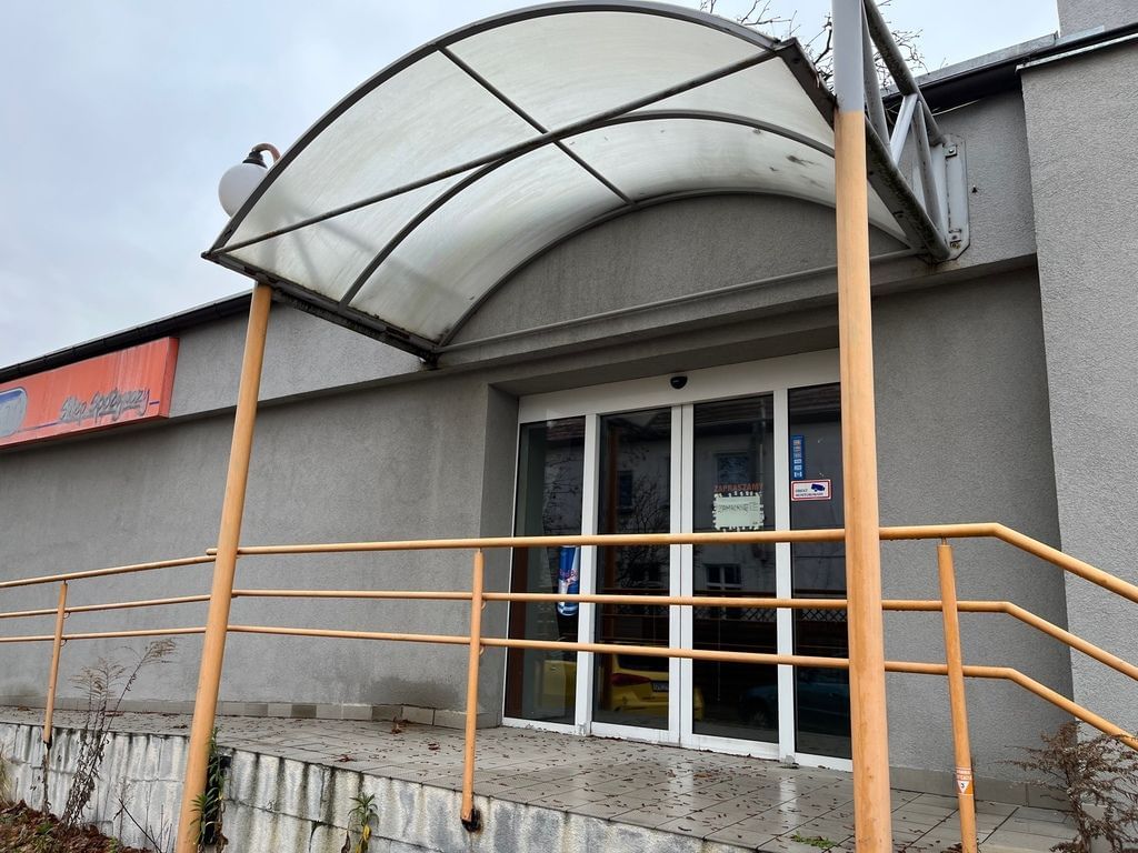 Lokal użytkowy  pokojowe na Sprzedaż
