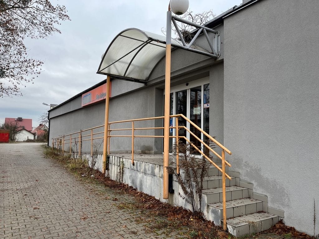 Lokal użytkowy  pokojowe na Sprzedaż