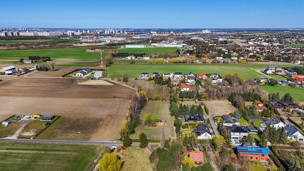 Działka  pokojowe na Sprzedaż