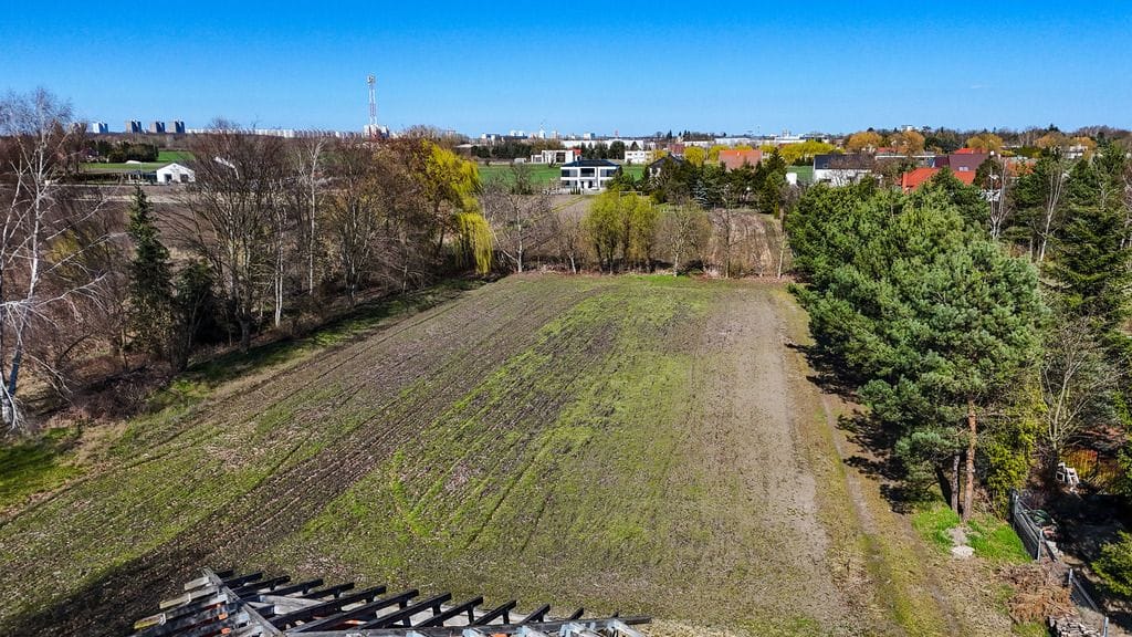 Działka  pokojowe na Sprzedaż