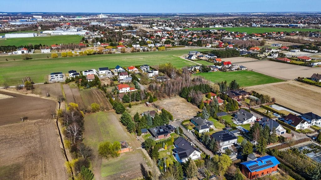 Działka  pokojowe na Sprzedaż