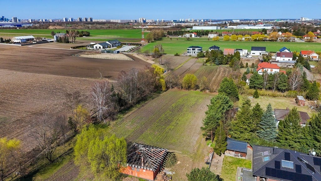 Działka  pokojowe na Sprzedaż