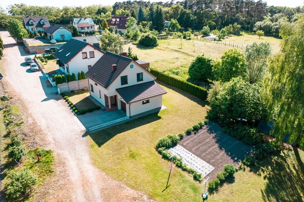 Dom 4 pokojowe na Sprzedaż