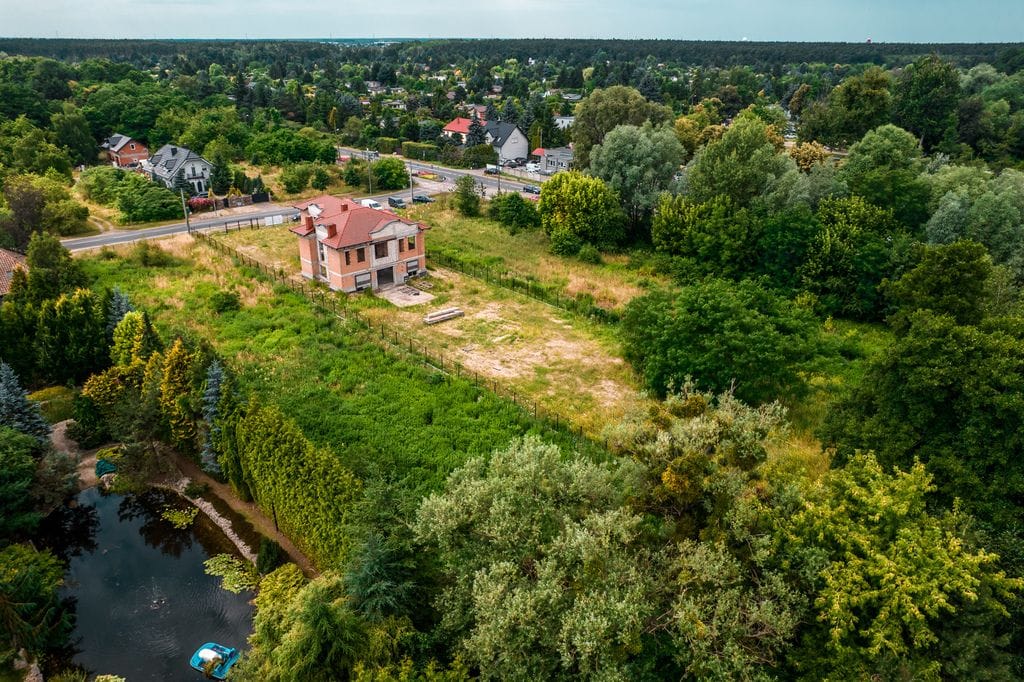 Działka  pokojowe na Sprzedaż