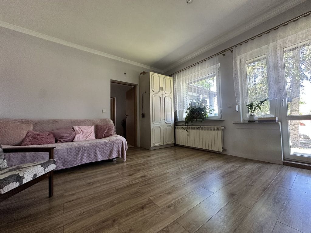 Dom 7 pokojowe na Sprzedaż