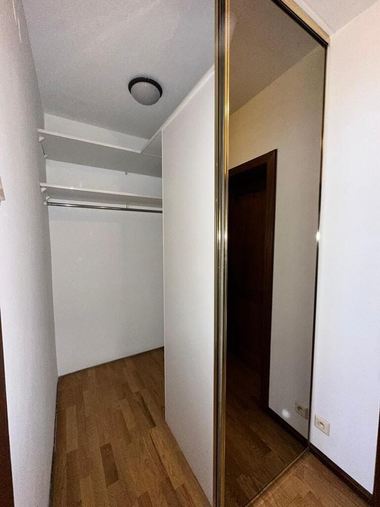 Mieszkanie 4 pokojowe na Sprzedaż