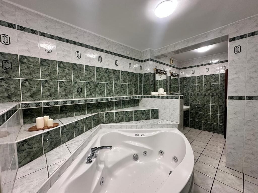 Mieszkanie 4 pokojowe na Sprzedaż