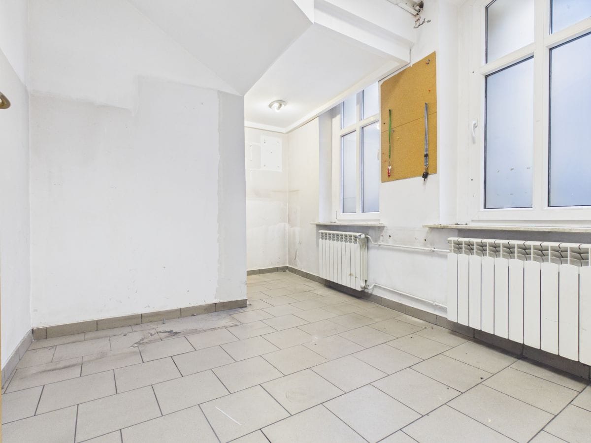 Lokal użytkowy  pokojowe na Wynajem