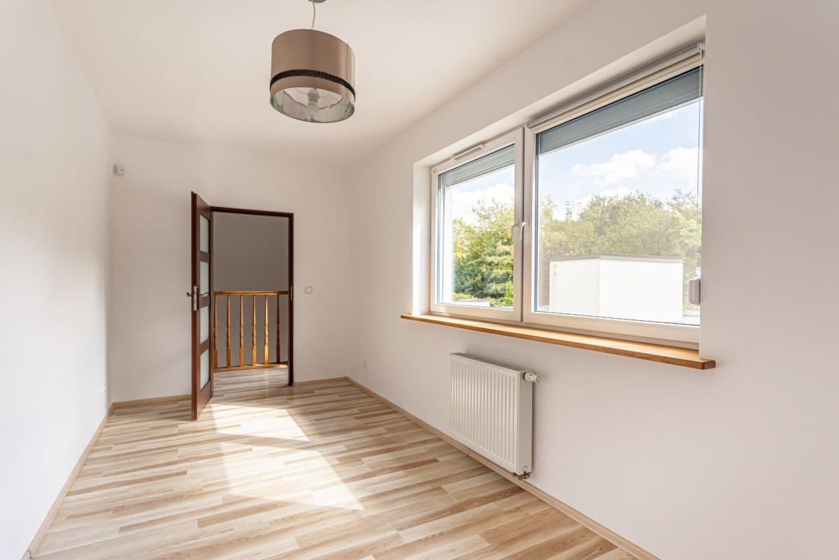 Dom 5 pokojowe na Sprzedaż