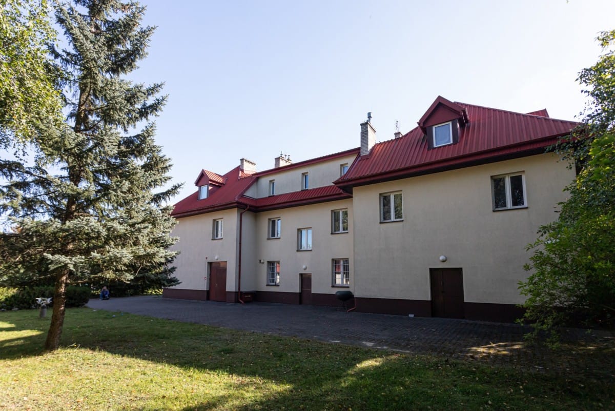 Lokal użytkowy  pokojowe na Sprzedaż