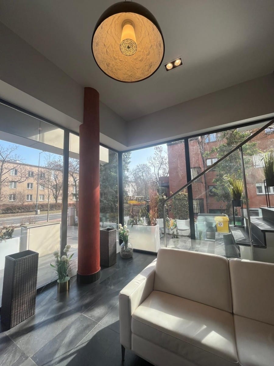 Lokal użytkowy  pokojowe na Sprzedaż