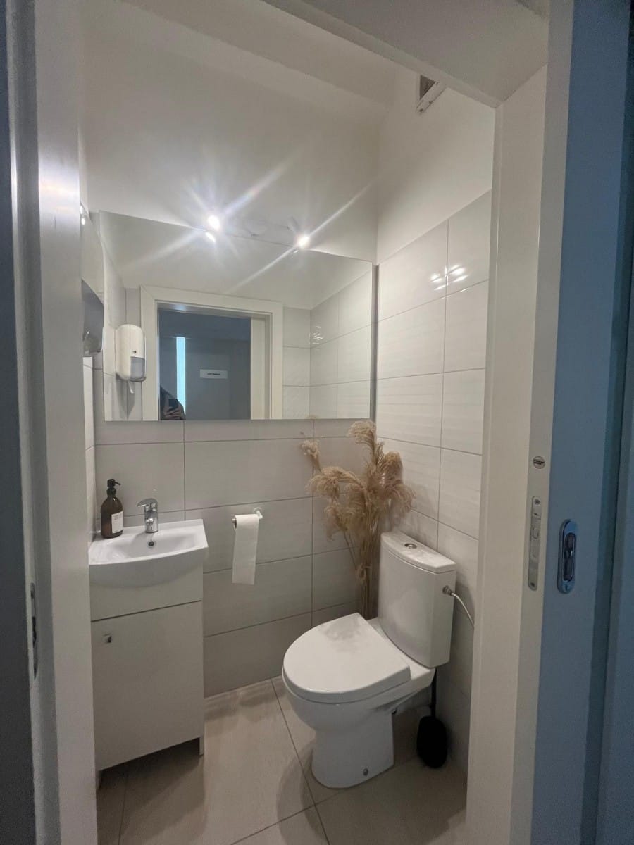 Lokal użytkowy  pokojowe na Sprzedaż