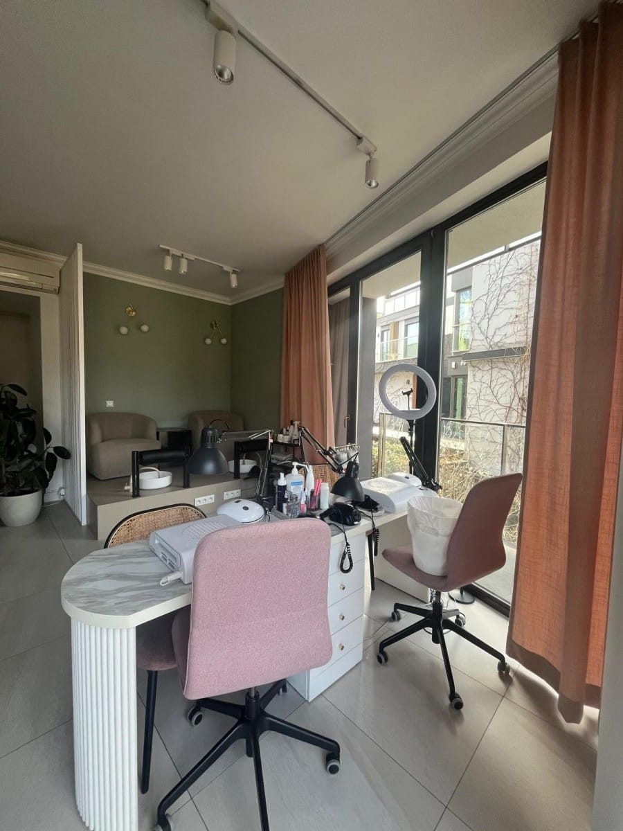 Lokal użytkowy  pokojowe na Sprzedaż