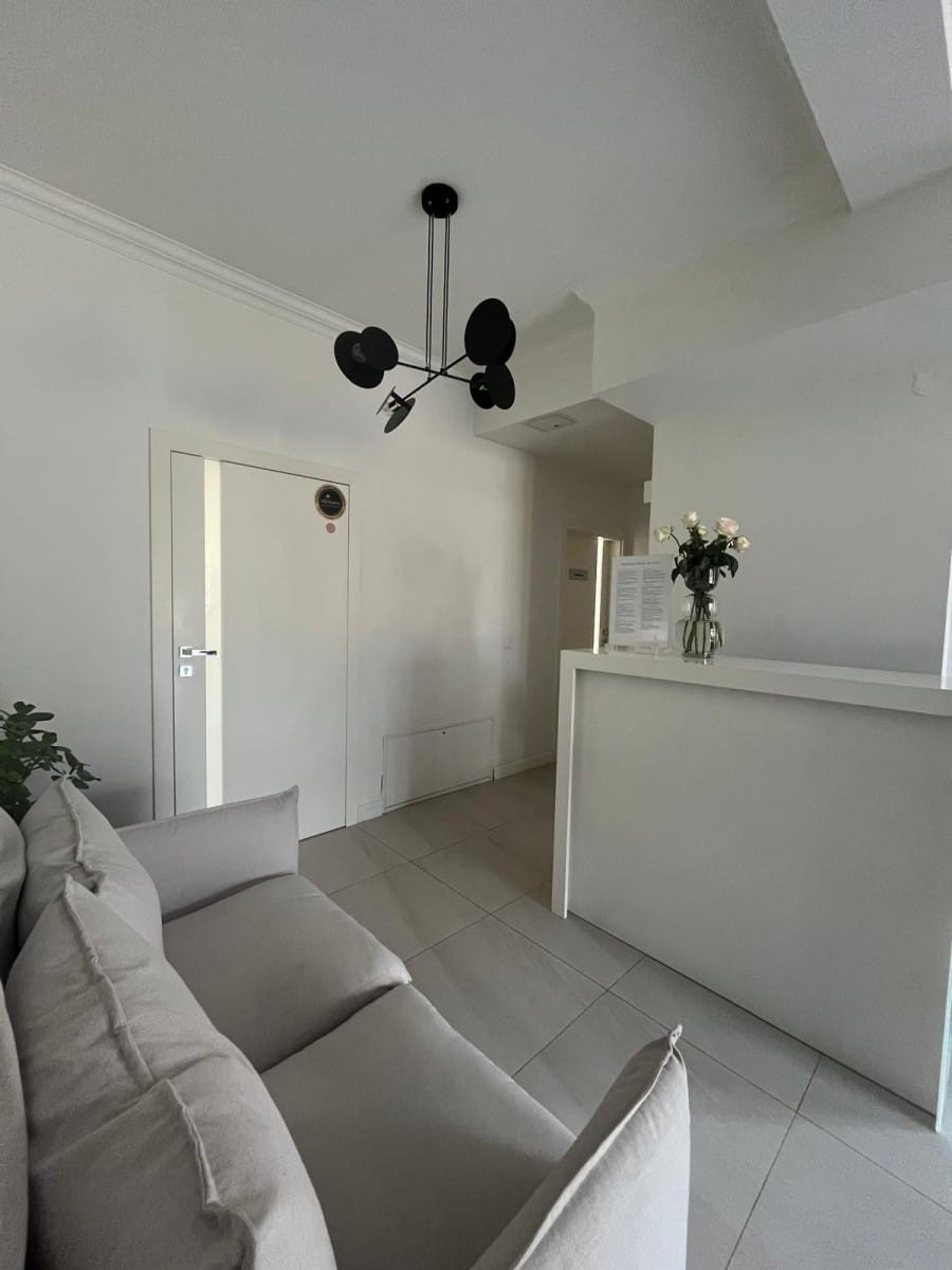 Lokal użytkowy  pokojowe na Sprzedaż