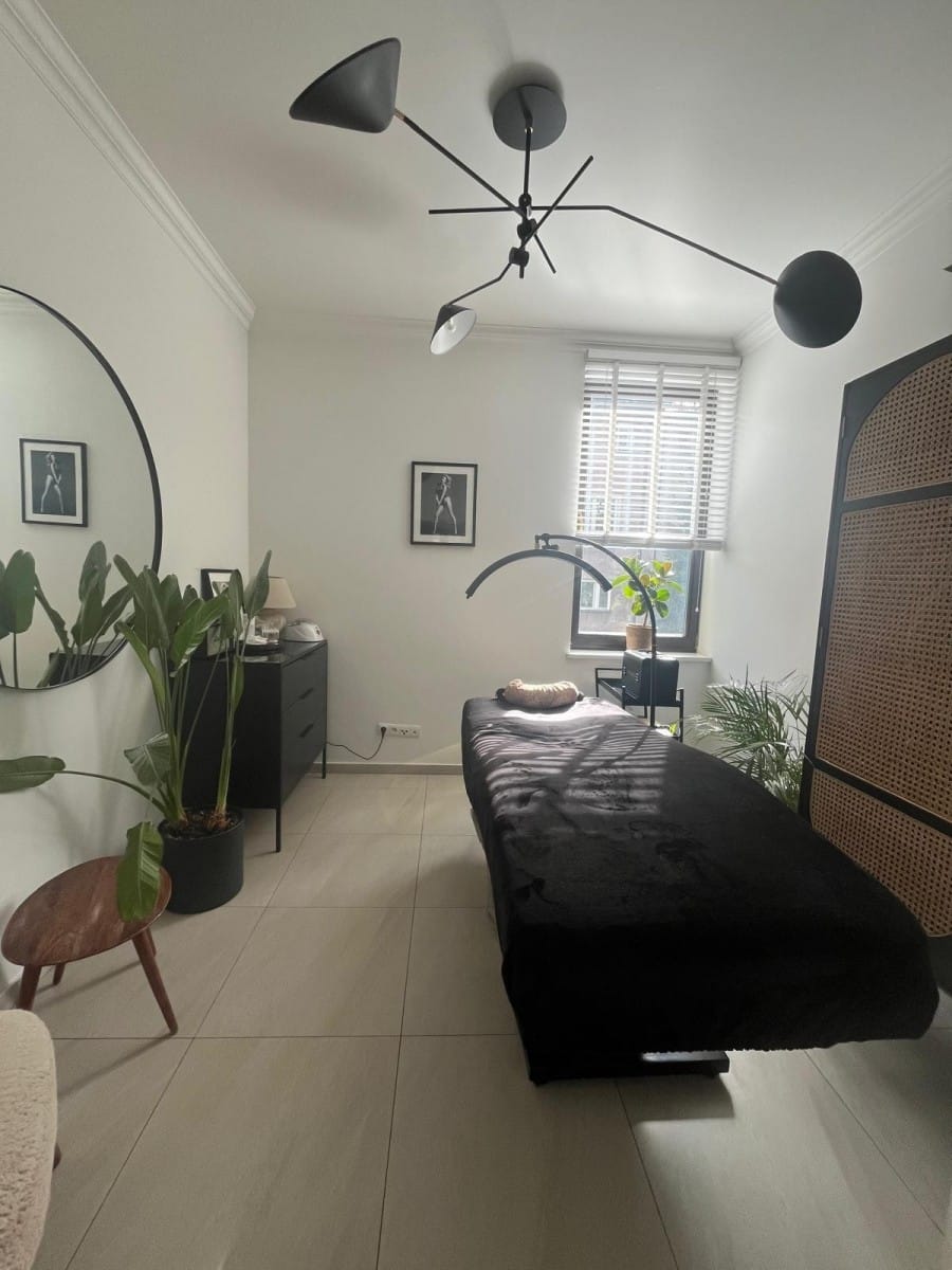 Lokal użytkowy  pokojowe na Sprzedaż