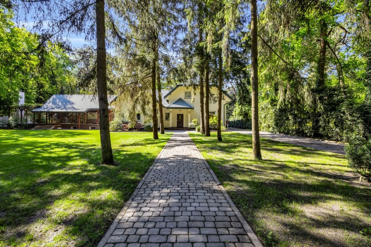 Dom 7 pokojowe na Sprzedaż