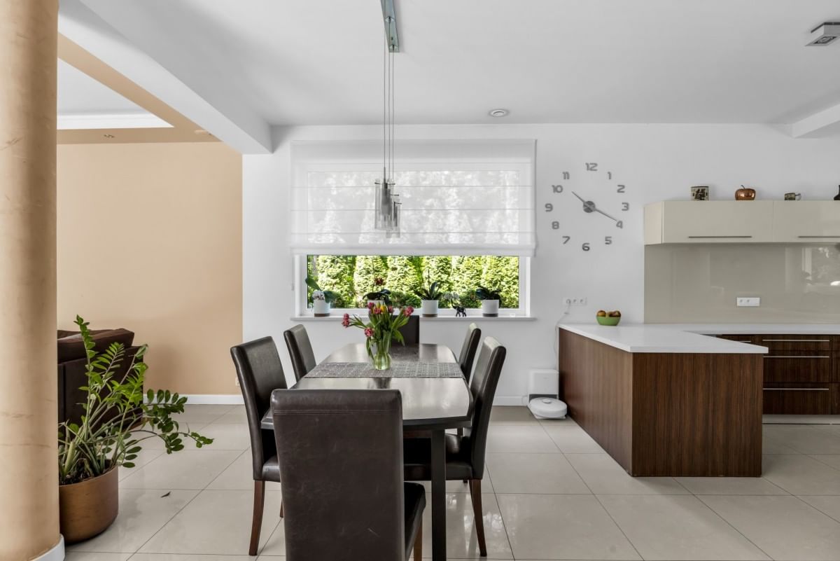 Dom 7 pokojowe na Sprzedaż