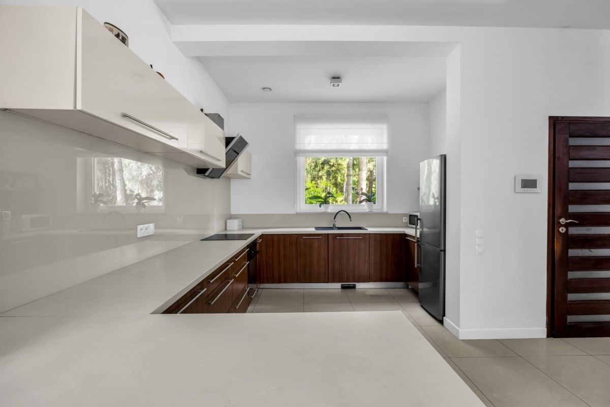 Dom 7 pokojowe na Sprzedaż