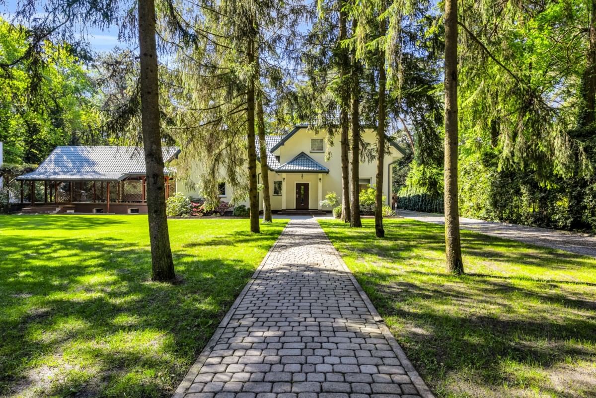 Dom 7 pokojowe na Sprzedaż