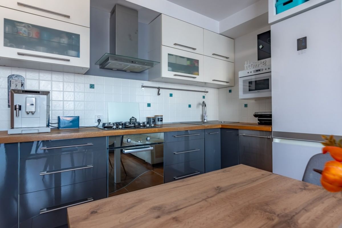 Mieszkanie 4 pokojowe na Sprzedaż