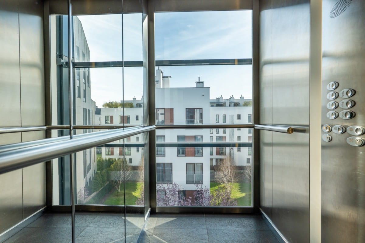 Mieszkanie 4 pokojowe na Sprzedaż