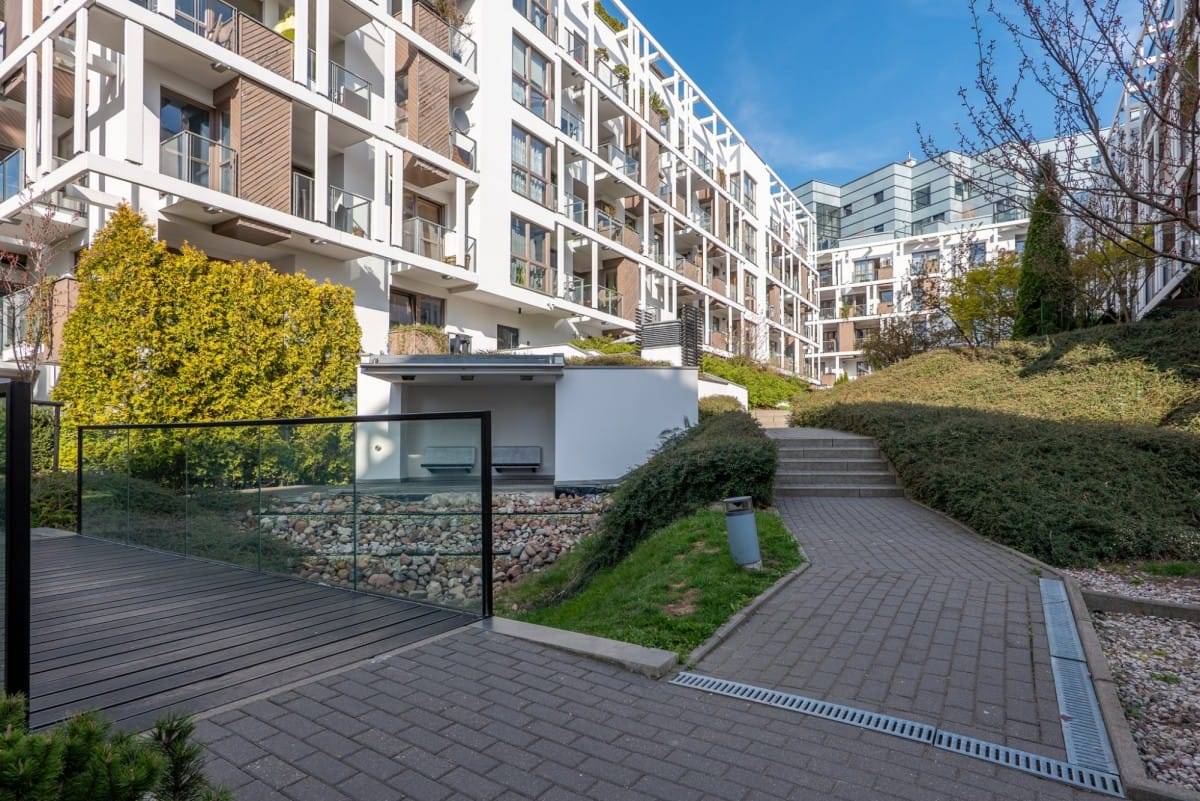 Mieszkanie 4 pokojowe na Sprzedaż