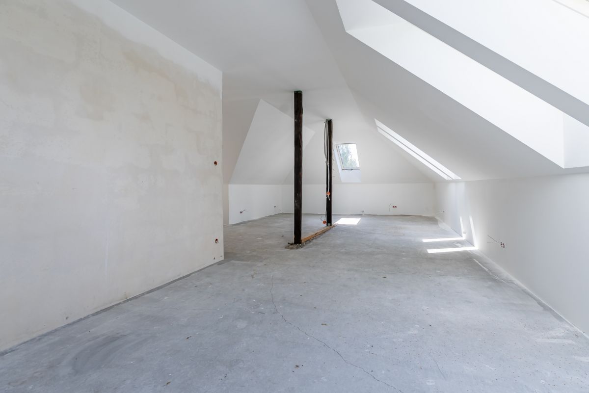 Dom 5 pokojowe na Sprzedaż