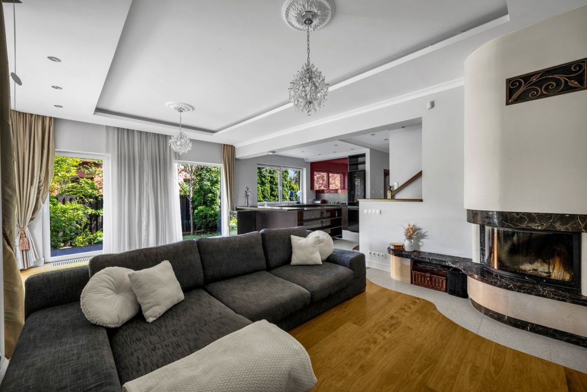 Dom 5 pokojowe na Sprzedaż