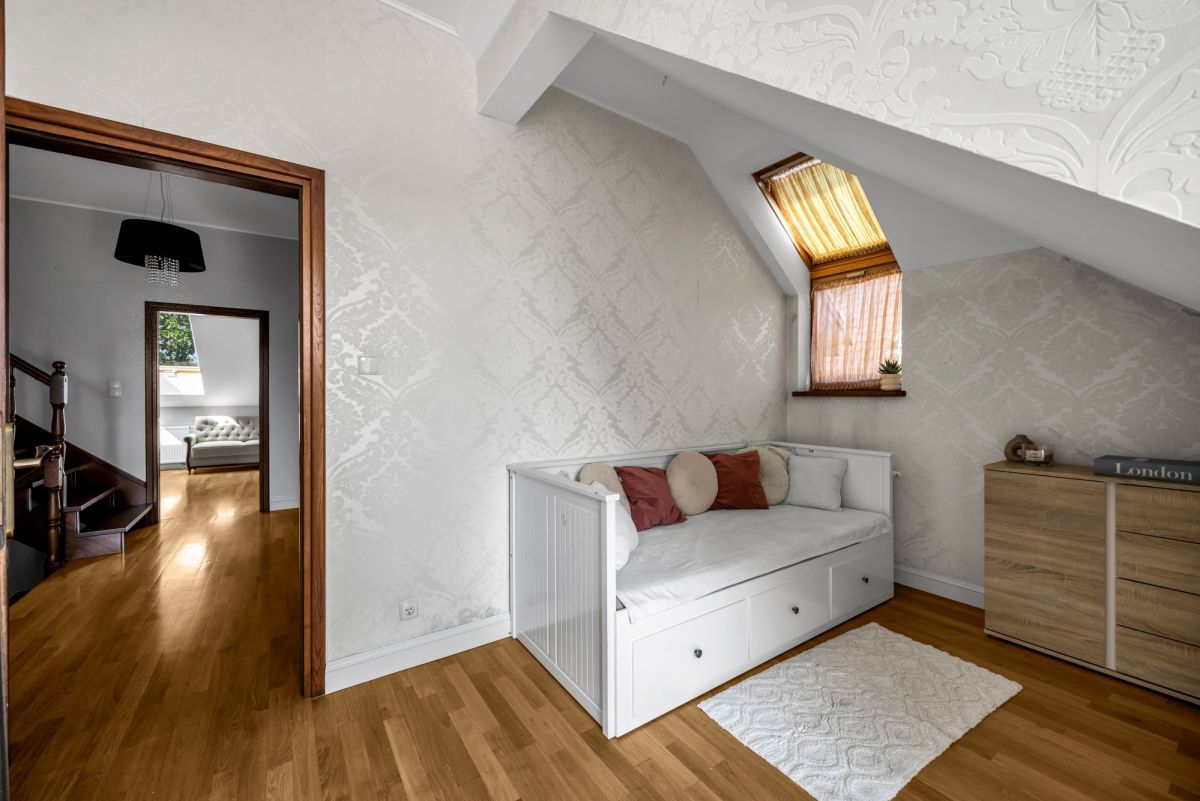 Dom 5 pokojowe na Sprzedaż