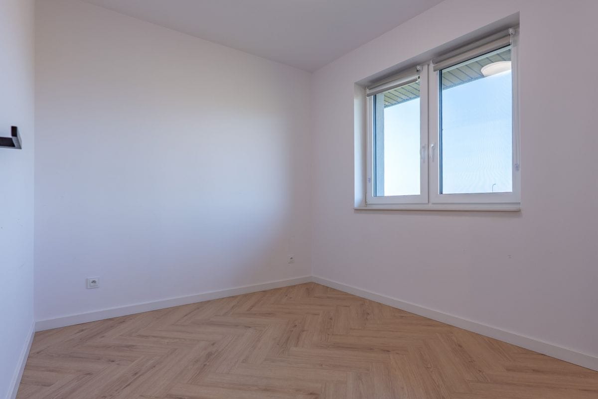 Dom 4 pokojowe na Sprzedaż