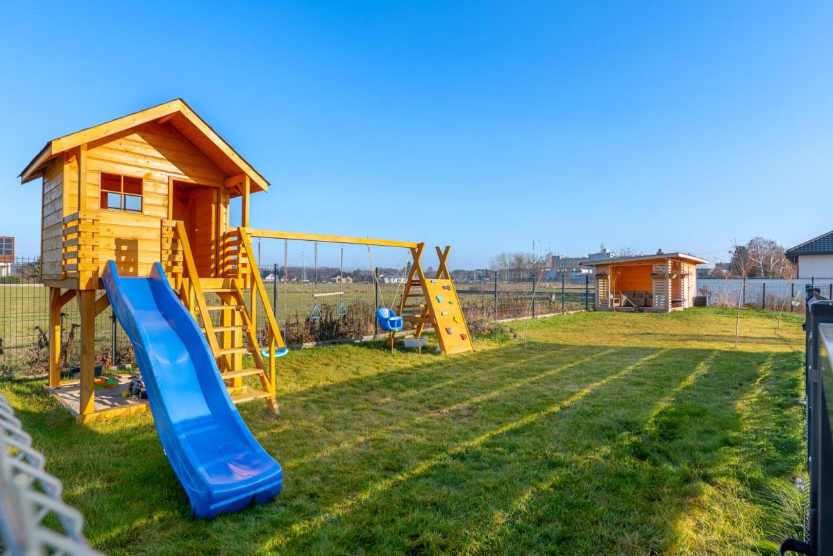 Dom 4 pokojowe na Sprzedaż