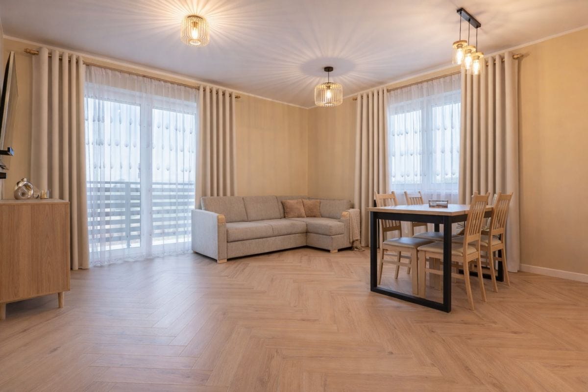 Dom 4 pokojowe na Sprzedaż