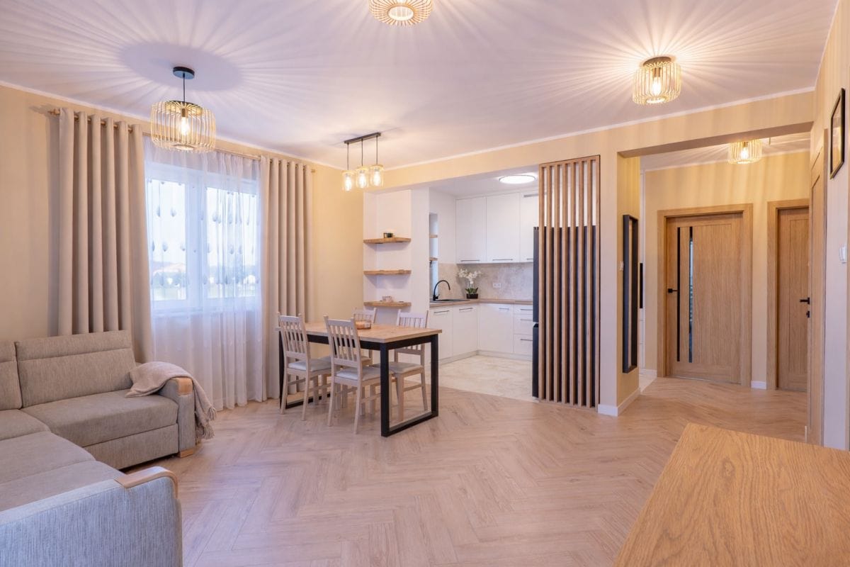 Dom 4 pokojowe na Sprzedaż