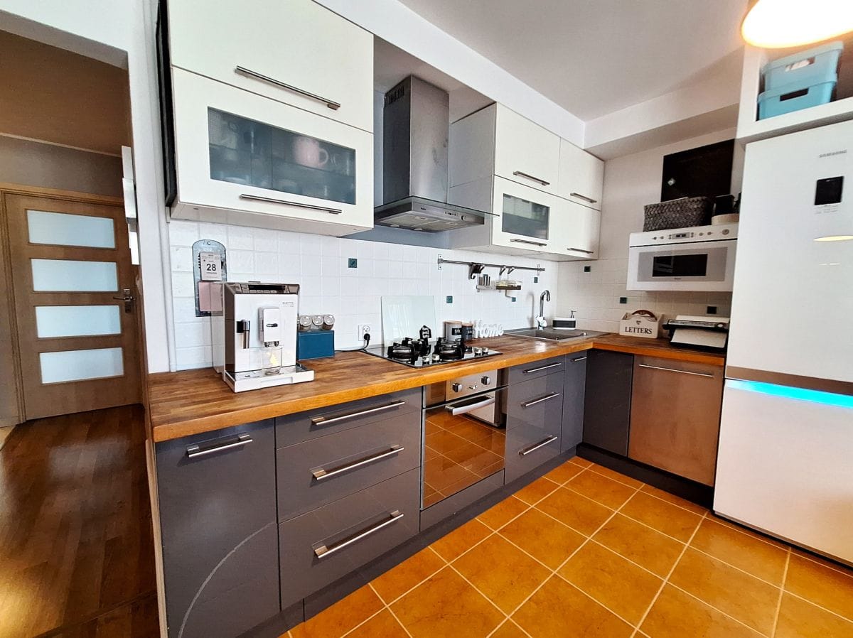 Mieszkanie 3 pokojowe na Sprzedaż