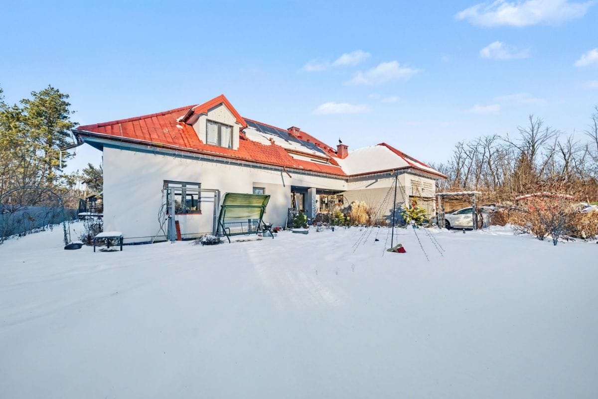 Dom 8 pokojowe na Sprzedaż