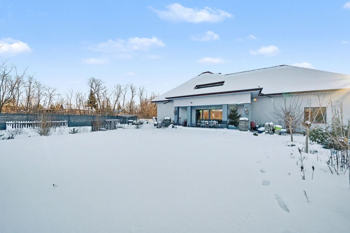 Dom 8 pokojowe na Sprzedaż