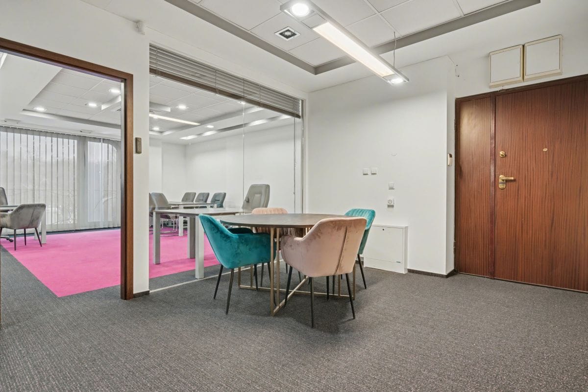 Lokal użytkowy  pokojowe na Wynajem