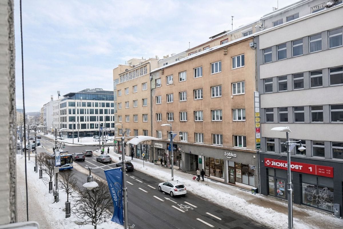 Mieszkanie 3 pokojowe na Sprzedaż