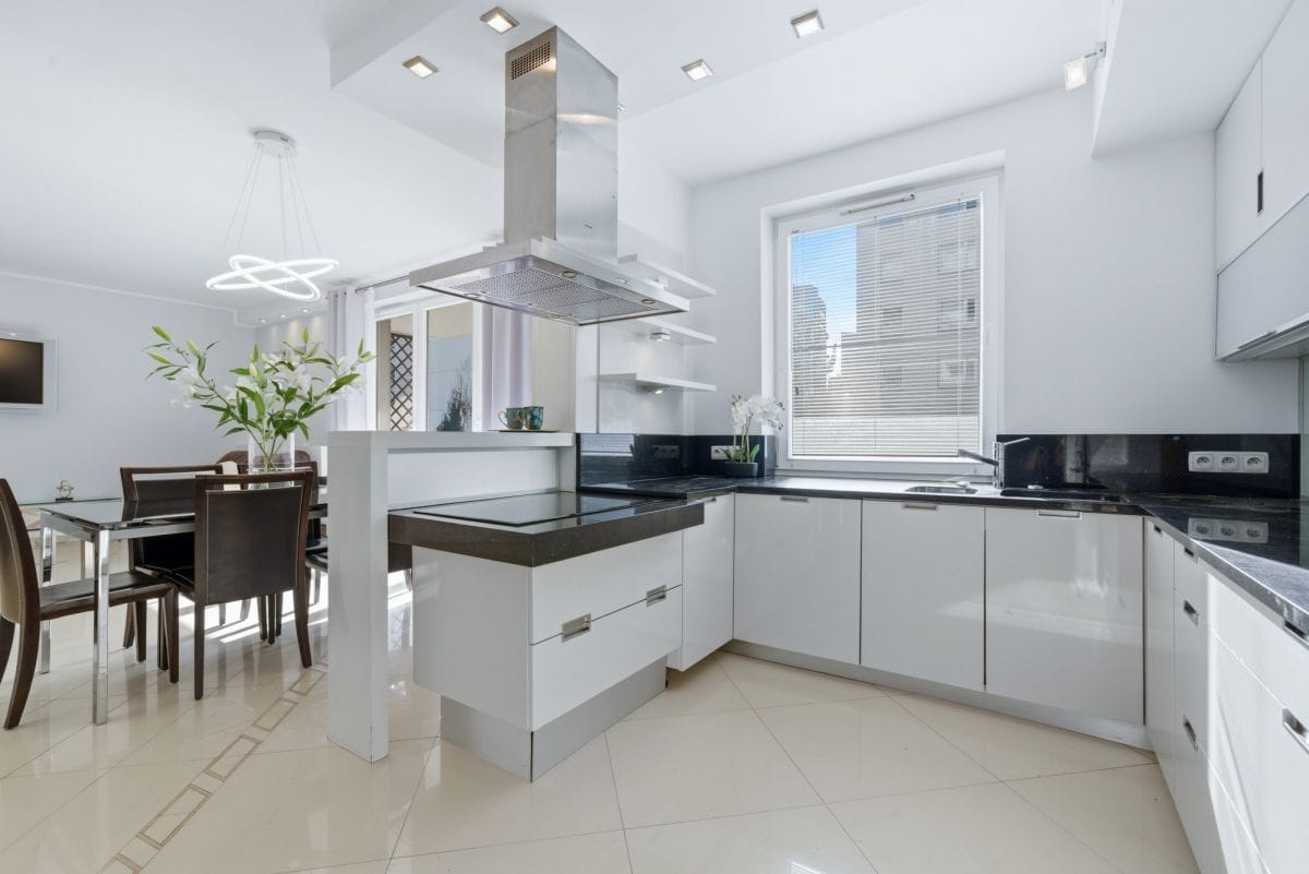 Mieszkanie 4 pokojowe na Sprzedaż