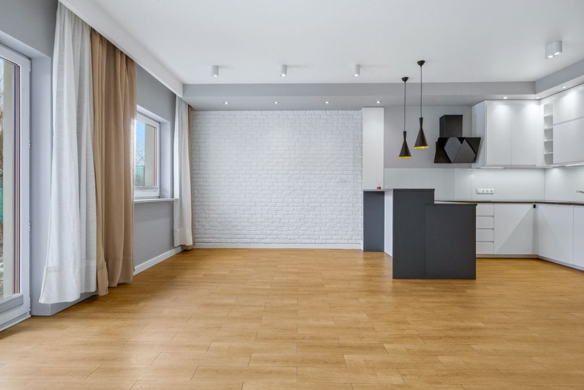 Dom 6 pokojowe na Sprzedaż