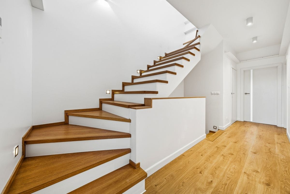 Dom 6 pokojowe na Sprzedaż